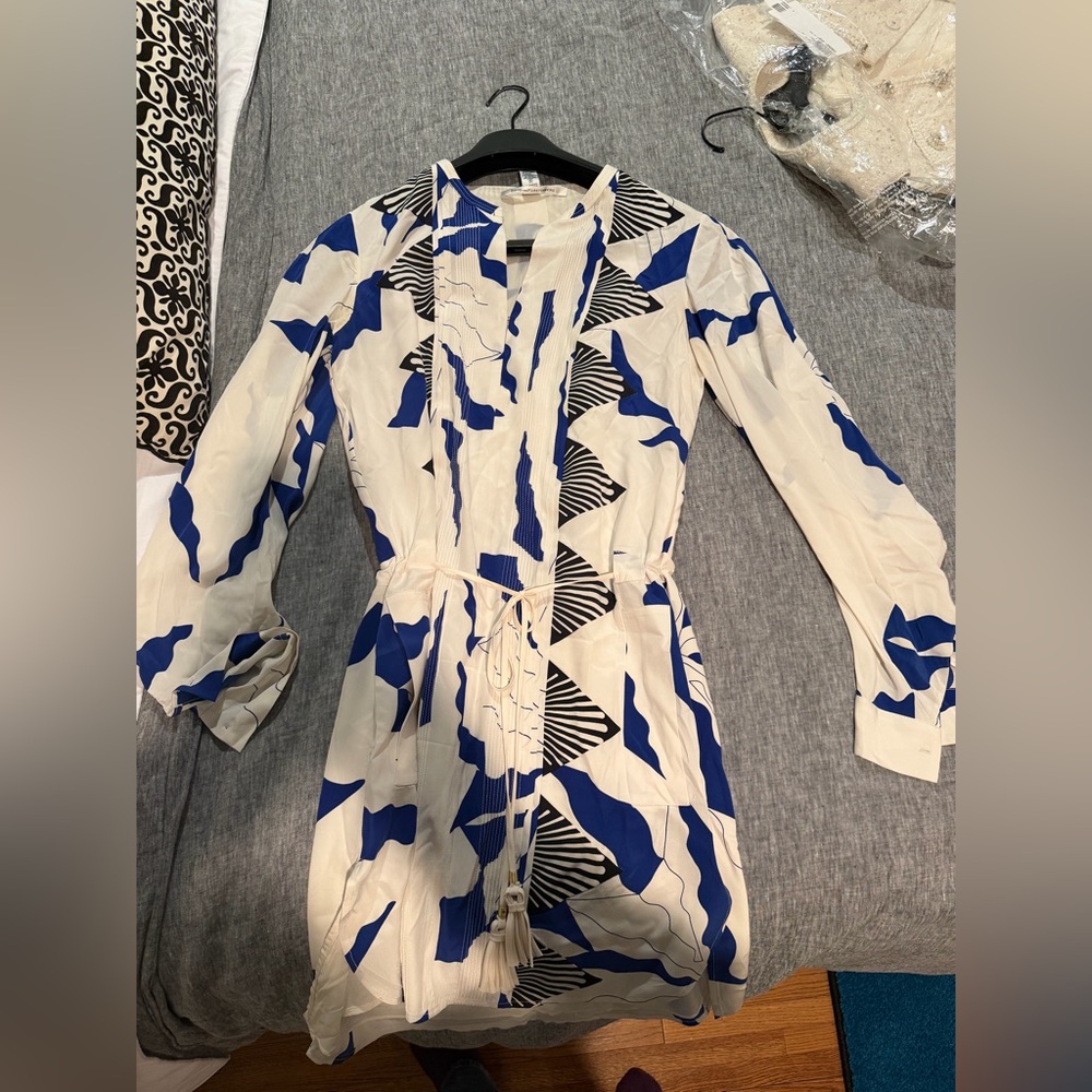 Diane Von Furstenberg Blue and Black Abstract Dress